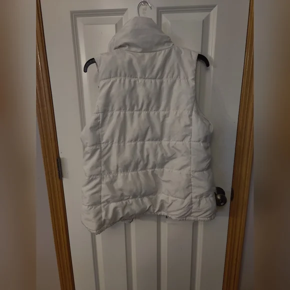Old Navy Puffer Vest - Picture 2 of 2